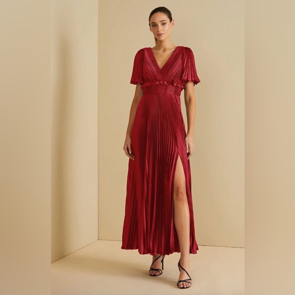 AMUR Suze Charmeuse Deep V Neck Flutter Sleeve Gown Red Womens Size 16